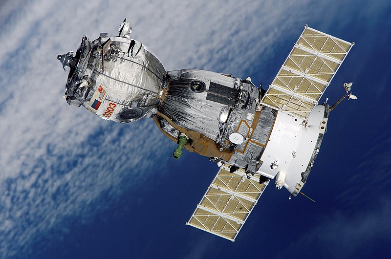 800px-Soyuz_TMA-7_spacecraft2edit1.jpg